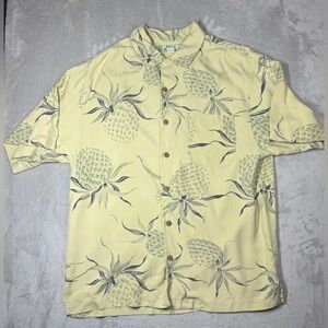 Vintage Tommy Bahama Men’s 100% Silk Yellow Grey Pineapple Collared Shirt M